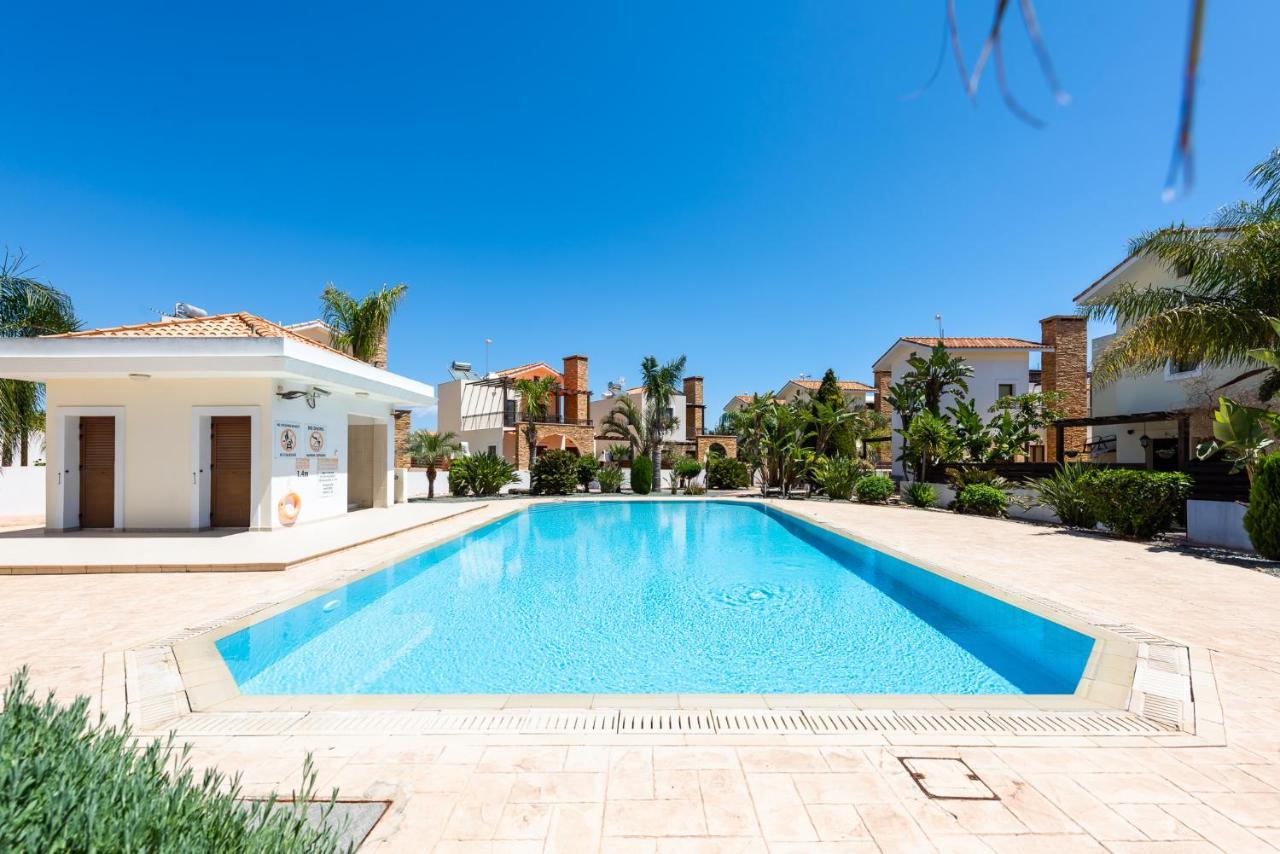 Villa Alexandra By Ezoria Villas Agia Napa Exterior foto